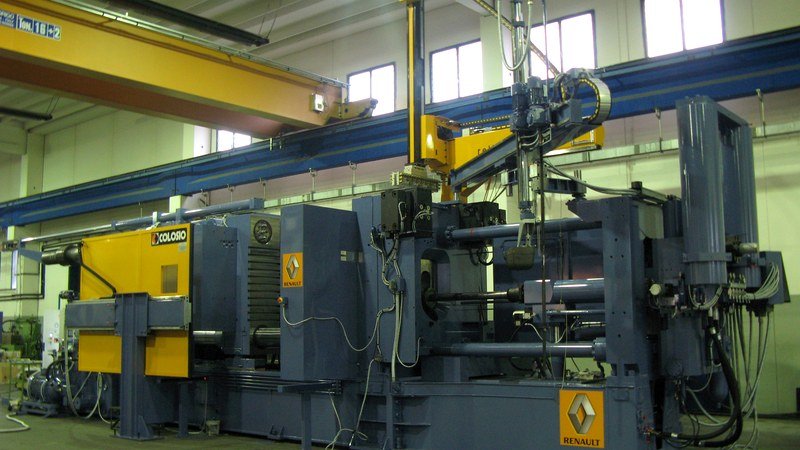 About 5 Yirox die casting equipment for automotive parts production