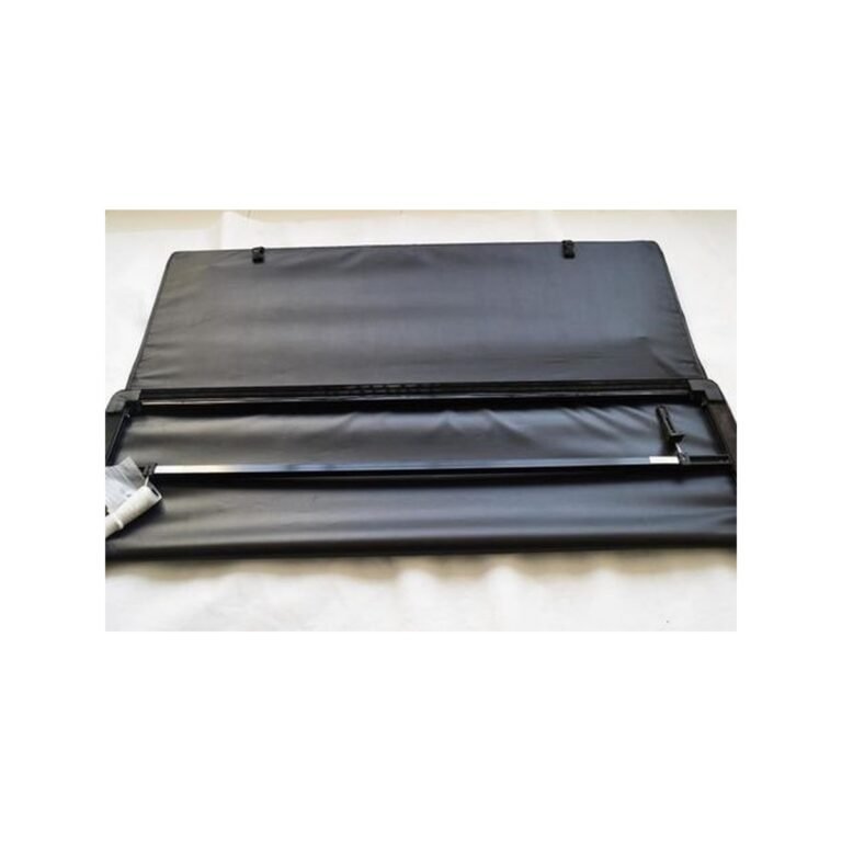 Hilux Navara Tri Fold Bed Cover , Folding Tonneau Covers PVC Materials gallery image 3