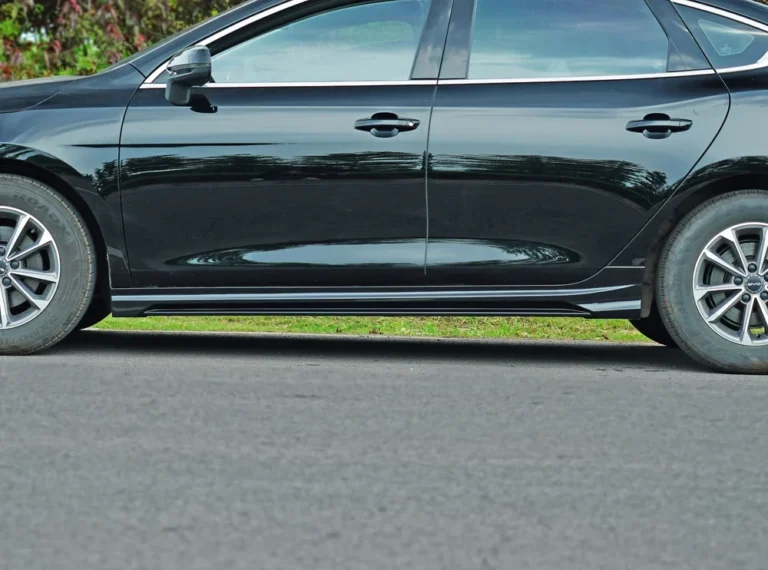 Side Skirts for BYD Destroyer 05 2022-2025 - side skirts installed side view
