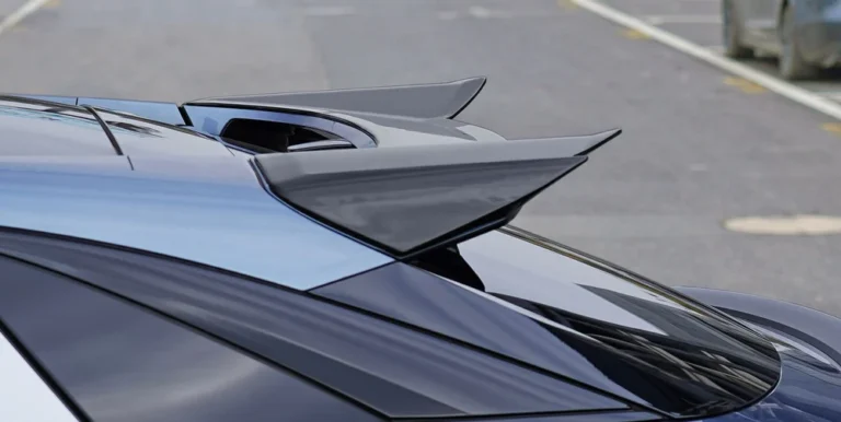 Roof Spoiler Wing for BYD Sealion 7 2024-2025 - roof spoiler wing installed overview
