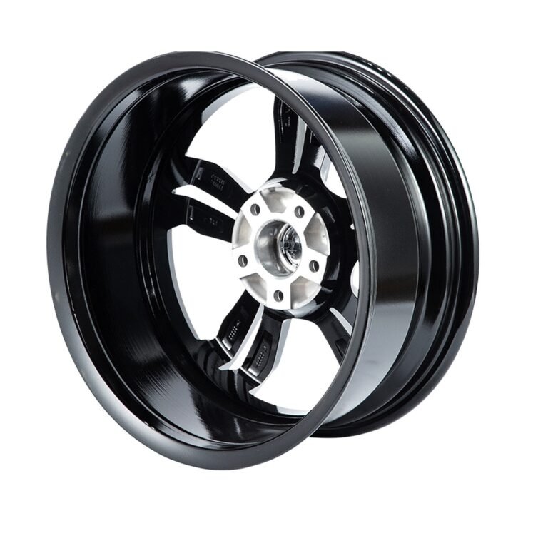 17 inch Alloy Wheel Rim YX-WR-002 clean product image 4