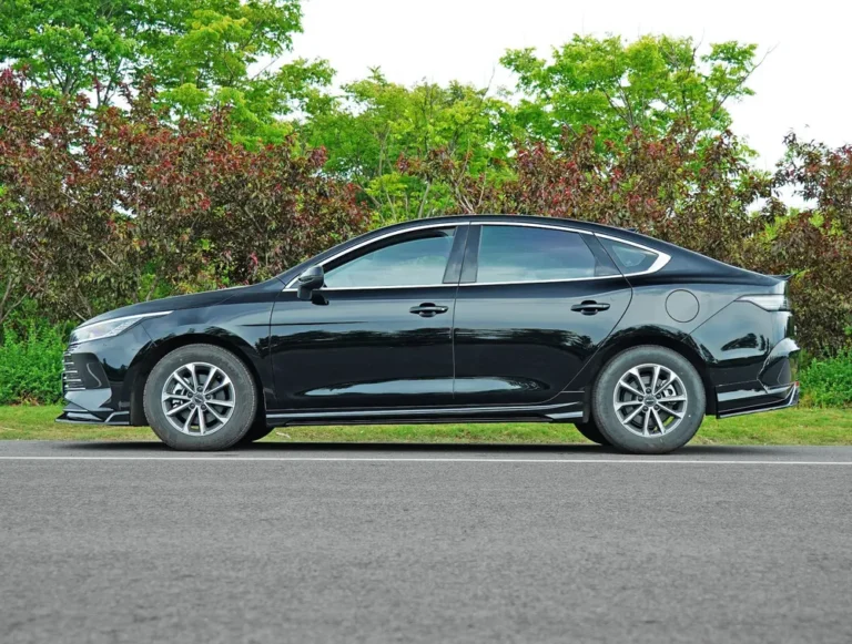 Body Kit PP Preto Brilhante Vista Lateral