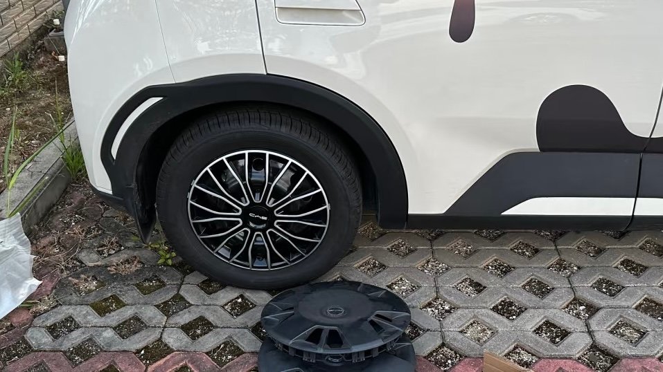 BYD Seagull Full Wheel Cover – Snap-On Multi-Spoke Hubcap 2 IMG 1525