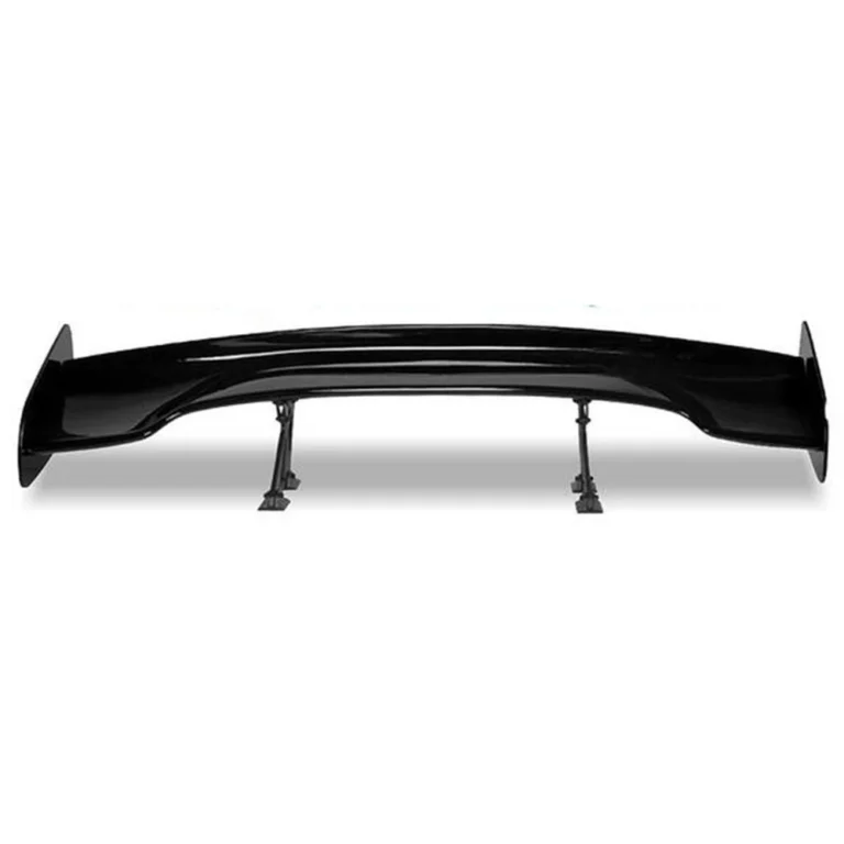 spoiler traseiro universal GT em padrão fibra de carbono em fundo branco