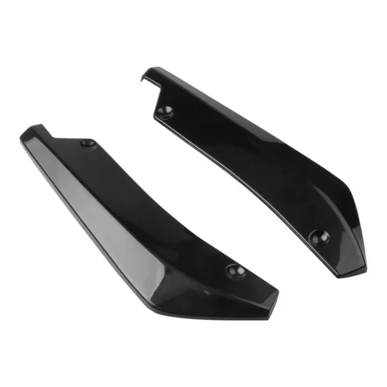 par de splitters universais de canto para para-choque traseiro em preto brilhante em fundo branco